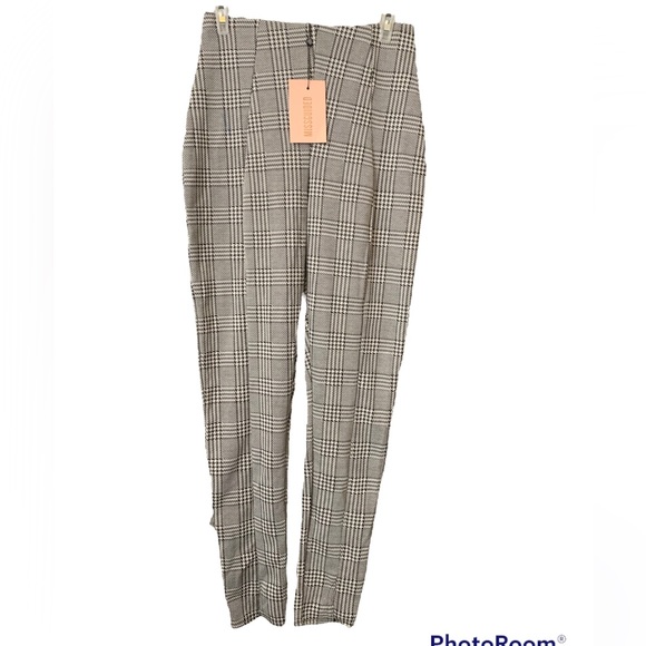 Misguided high rise plaid black and white leggings SIZE 6 - Picture 1 of 4